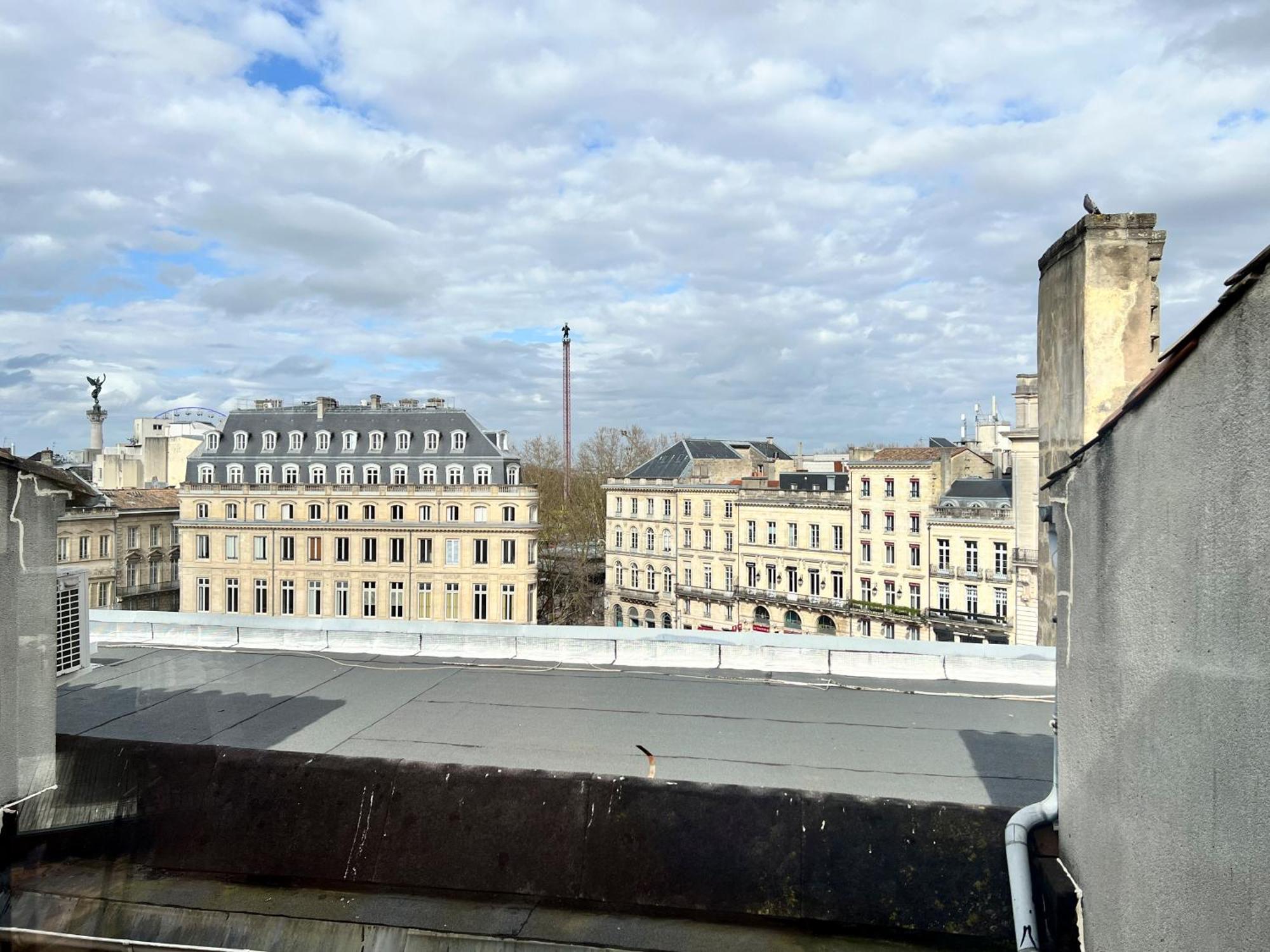 Magnifique Appartement Climatise Avec Parking - Allee De Tourny Bordeaux Esterno foto